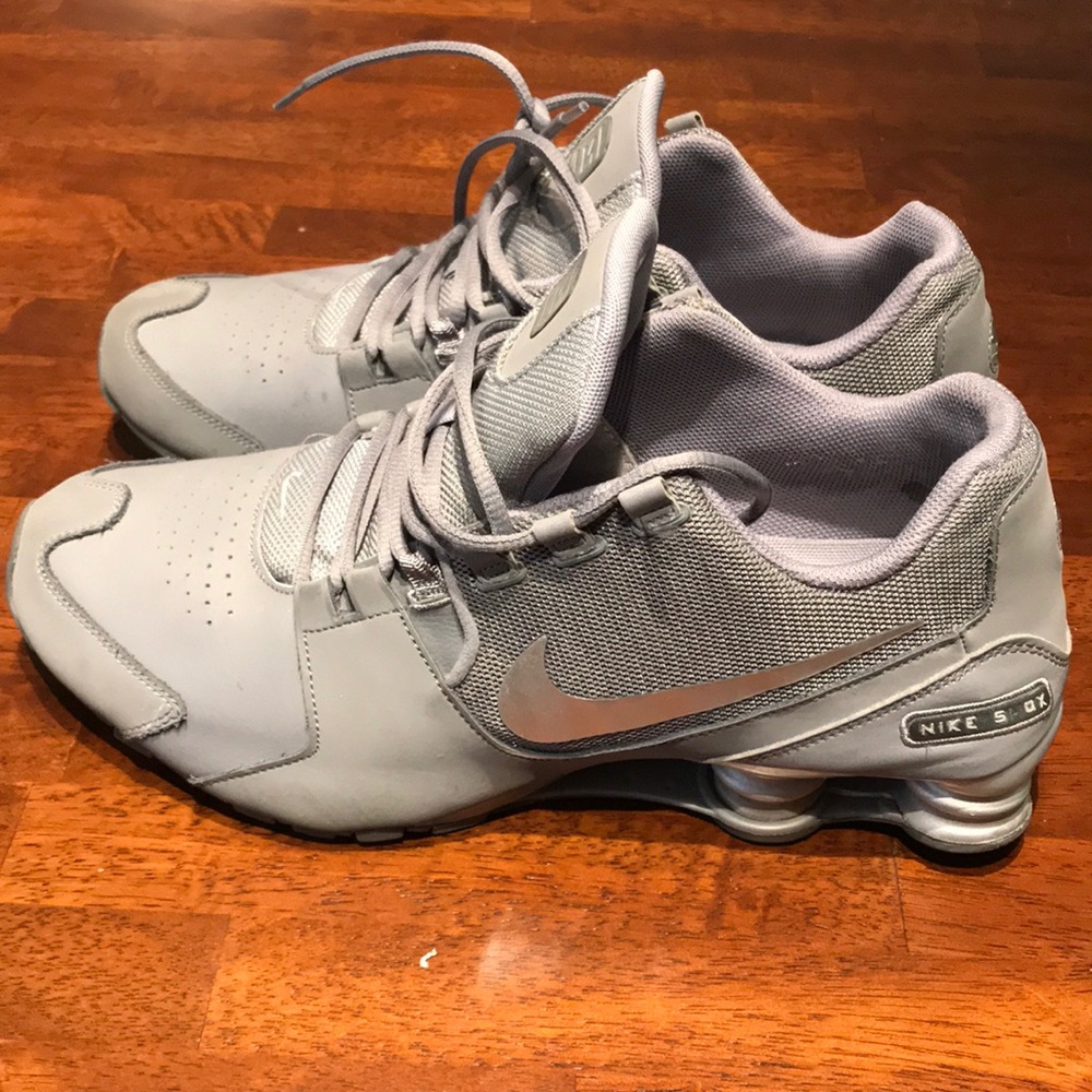 Nike Shox Gray